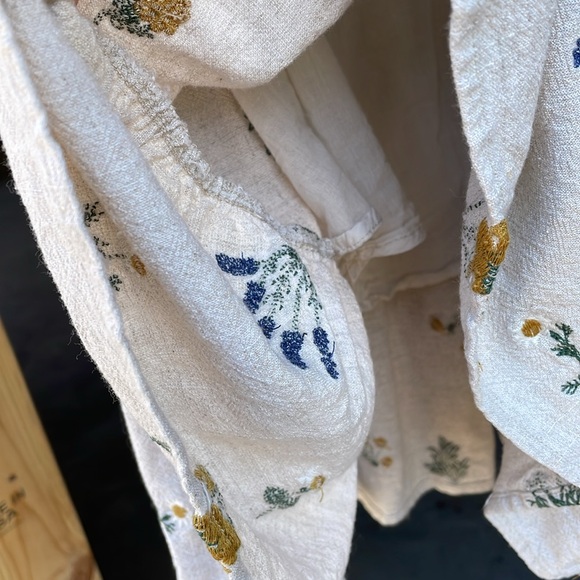 Long embroidered linen and flax tank - Picture 7 of 8